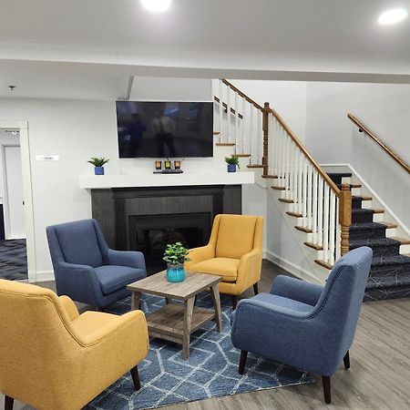 Travelodge Suites By Wyndham Saint John Exterior foto